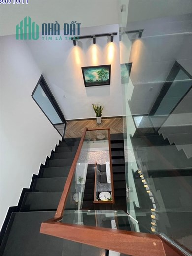 BÁN GẤP NHÀ 4 TẦNG SAU LƯNG MT ĐINH TIÊN HOÀNG SÁT ĐƯỜNG ÔNG ÍCH KHIÊM