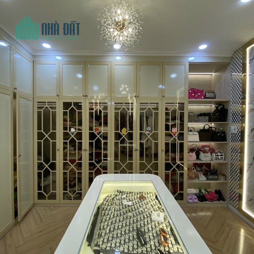 BÁN NHÀ TÂN BÌNH HXH BIỆT THỰ MINI NGANG 8M 3 TẦNG ĐẸP LUNG LINH SÁT MẶT TIỀN TRƯƠNG CÔNG ĐỊNH