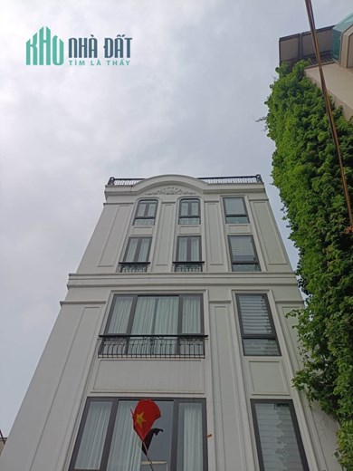 Tòa nhà văn phòng, mặt phố, 10 tầng thang máy, kinh doanh sầm uất, trung tâm Ba đình, 22.2 tỷ.