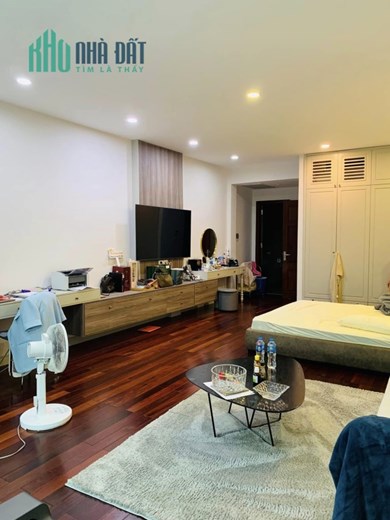 Nhà phân lô, ô tô tránh, thang máy, 90X6T Văn Cao Liễu Giai Ba Đình 2x tỷ.