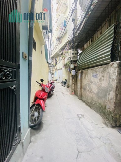 Bán nhà riêng Thịnh Quang, Đống Đa, 45m2 4 tầng. LH: Địa Thủy Sư Trần Thọ 0906299843