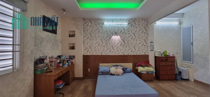 Bán nhà Mặt Tiền kinh doanh đỉnh Bàu Cát,Tân Bình,  4m x18m, 4Tầng, Giá tốt.