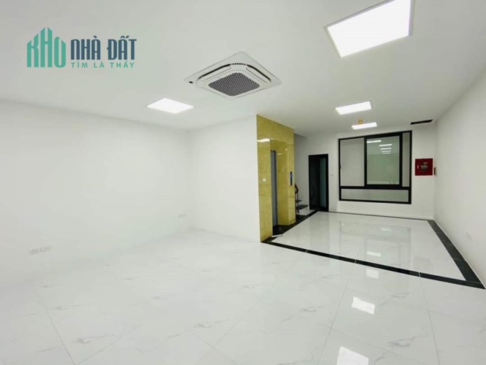 Hoàng Quốc Việt bán gấp căn nhà vừa ở vừa cho thuê văn phòng, cafe, 96m2, 8 tầng. Gía rẻ