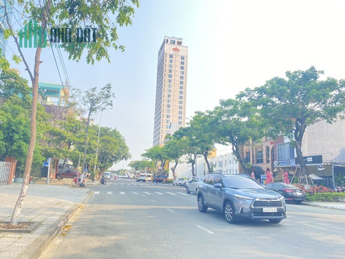 Cặp đất 180m2 ngang 10m ngay Hồ Xuân Hương, biển Mỹ Khê Đà Nẵng hơn 8 tỷ
