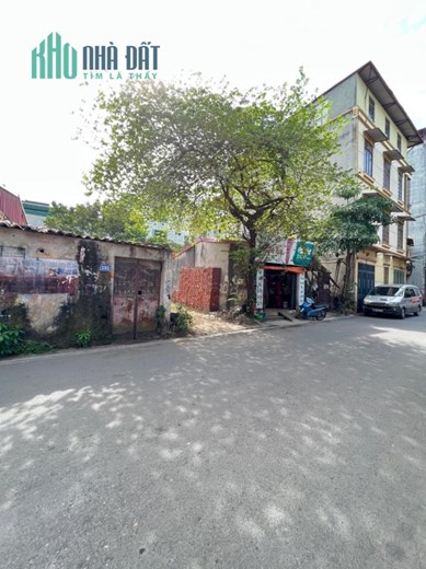 BÁN ĐẤT PHỐ GIA QUẤT  81M CHỈ 4,8 TỶ  Ô TÔ ĐỖ CỬA, HÀNH XÓM HIMLAM.