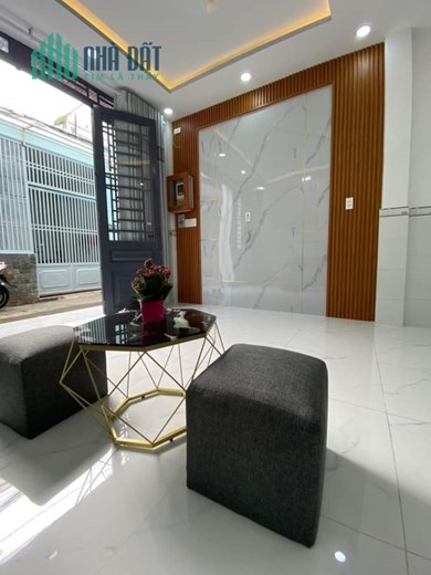 HÀNG NÓNG TÂN BÌNH - NHÀ MỚI VÀO Ở NGAY - LÔ GÓC CỰC THOÁNG MÁT -32m2 2 TẦNG - 2PN . NHỈNH 3 TỶ