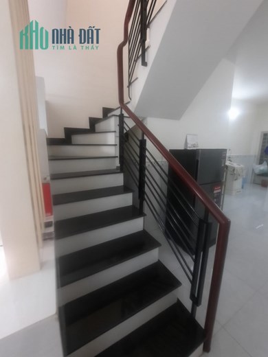 Bán nhà đường Nguyễn Sơn, Tân Phú, 54m2, 4x13, 2 tầng, 2PN, chỉ 4.45 tỷ TL
