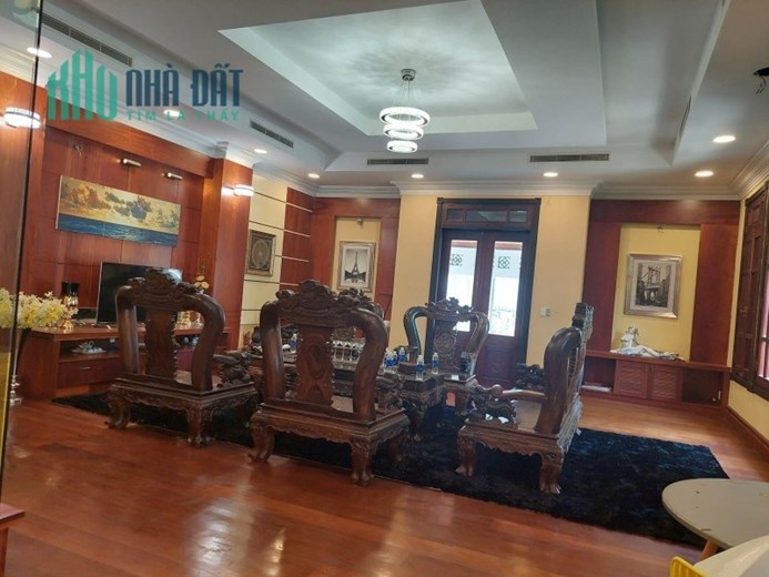 Biệt thự trung tâm Đà Nẵng, đường 2 tháng 9, 1260m2, đẳng cấp