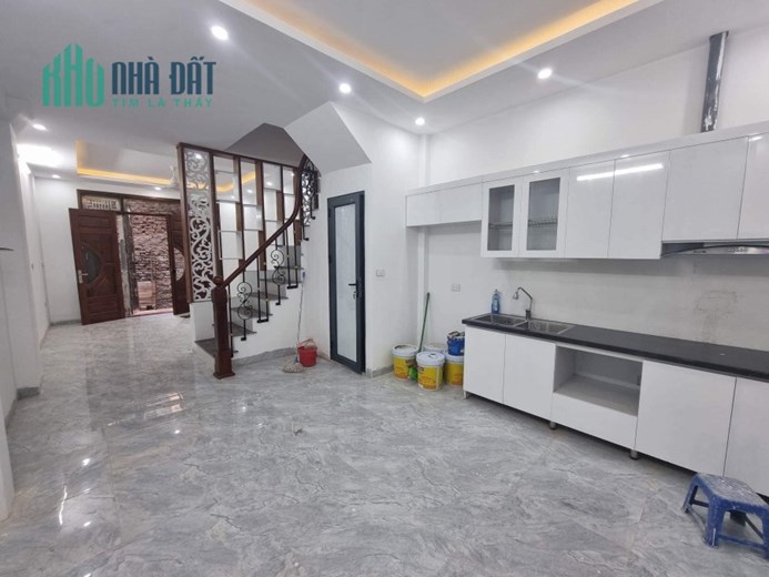 Bán nhà ngõ 63 Lê Đức Thọ, seri 4 căn chủ xây đẹp, 33m2*5 tầng,VÀI BƯỚC Ô TÔ, LÔ GÓC , chỉ 5,5 tỷ.