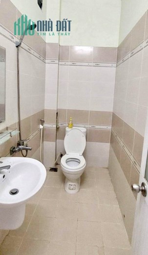 Giảm 300 TR gấp bán nhà Đường 160 -Lã Xuân Oai, hxh 75m2, ngang 4m,Giá còn: 4 Tỷ NHỈNH.