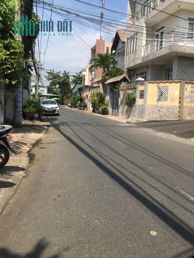 Giảm 300 TR gấp bán nhà Đường 160 -Lã Xuân Oai, hxh 75m2, ngang 4m,Giá còn: 4 Tỷ NHỈNH.