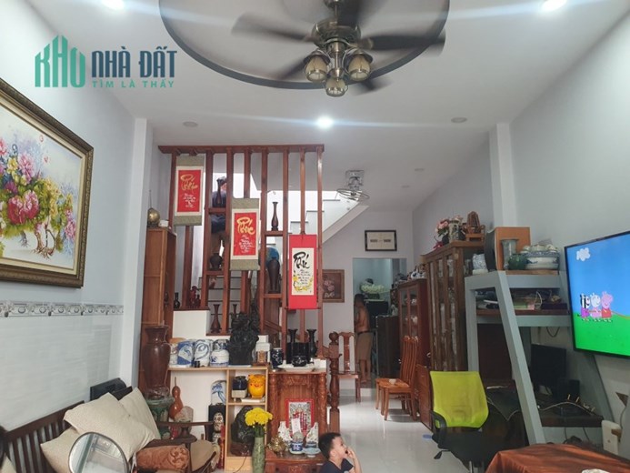 BÁN NHÀ VỊ TRÍ ĐẮC ĐỊA PHÚ NHUẬN ĐƯỜNG LÊ VĂN SỸ - TIỆN ÍCH ĐẦY ĐỦ.