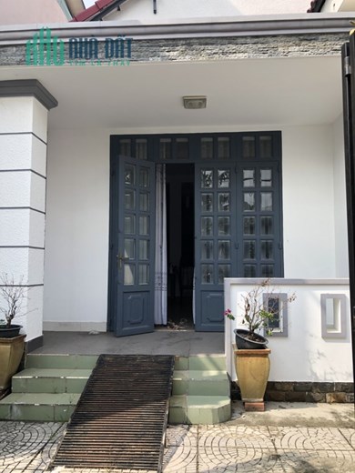 Nhà Hẻm Xe Hơi, 9x20 , nở hậu 9.8m , sổ hồng riêng, trung tâm Thủ Đức