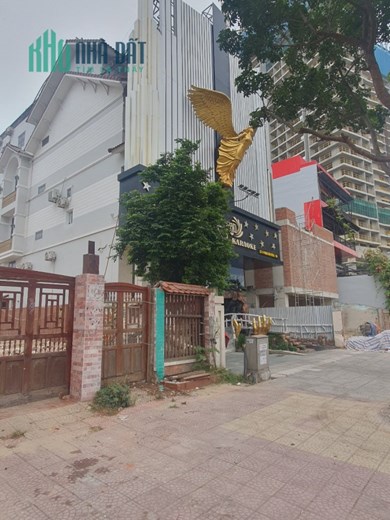 Bán Gấp - Đất Mặt Tiền Phạm Văn Đồng Đà Nẳng 335m2 - 79 tỷ 9
