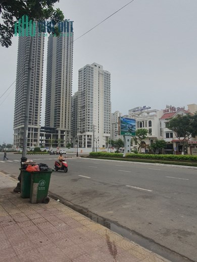 Bán Gấp - Đất Mặt Tiền Phạm Văn Đồng Đà Nẳng 335m2 - 79 tỷ 9