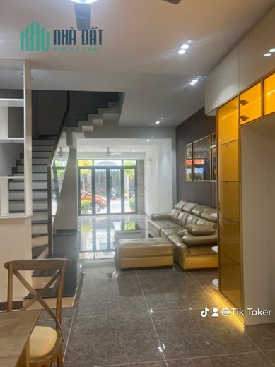 Chính Chủ Cần Bán Nhà 1 Trệt 2 Lầu Khu Dân Cư Quy Hoạch Đồng Bộ phường Bình Chuẩn, TP.Thuận An,
