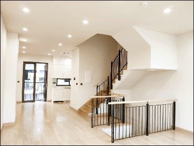 Bán Nhà #ĐẶNG_TIẾN_ĐÔNG Xe Tải Đỗ Cửa. Có GARA. 45m 4 Ngủ. Phân Lô. Cạnh Hồ Hoàng Cầu. 7.5tỷ
