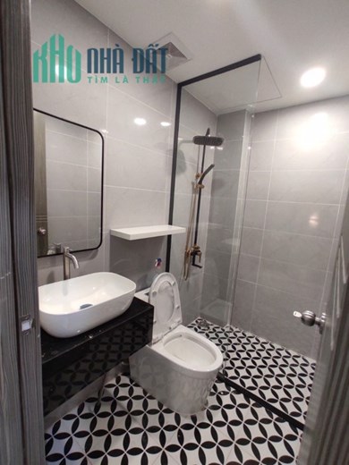 Nhà bán đường Lê Trọng Tấn, 32m2, 2 PN, 1 lầu, giá 3.7 tỷ
