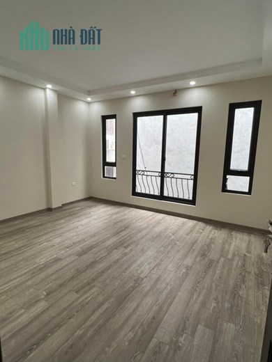 HOA HẬU CẦU GIẤY, THANG MÁY ÊM RU, TẶNG FULL NỘI THẤT, CHỦ THIỆN CHÍ, CHỜ CHỦ MỚI ĐẾN Ở.