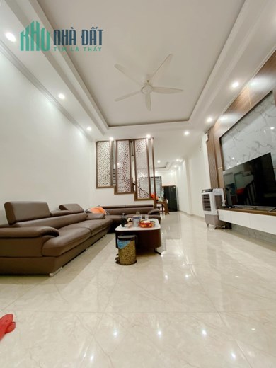 CỰC PHẨM !! XEM NGAY Nhà Trần Thái Tông Cầu Giấy, 50m2, 5 tầng LÔ GÓC, CHỦ XÂY HIỆN ĐẠI, NGÕTHÔNG