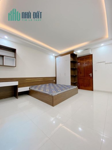 CỰC PHẨM !! XEM NGAY Nhà Trần Thái Tông Cầu Giấy, 50m2, 5 tầng LÔ GÓC, CHỦ XÂY HIỆN ĐẠI, NGÕTHÔNG