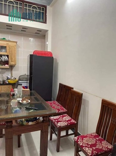 NHÀ TRUNG KÍNH CẦU GIẤY - Cạnh phố 60m2, 4 tầng, TẶNG NỘI THẤT SIÊU VÍP, CHỦ TỰ XÂY chỉ 8.4 tỷ