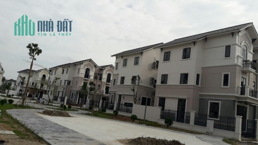 Bán biệt thự sân vườn 3 tầng 135m2 cách Hà Nội 12km mà giá thì rẻ vô đối