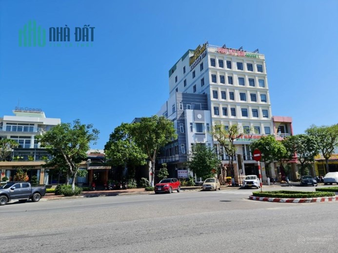 Cho thuê mặt bằng, mặt tiền tại 77 Nguyễn Tất Thành, Hải Châu, Đà Nẵng