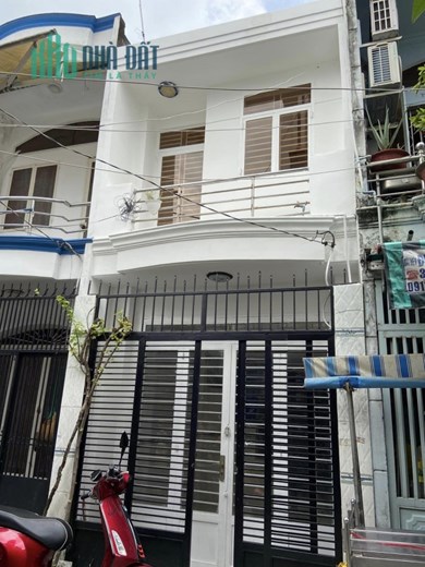 Bán nhà HXH đường Trương Phước Phan, Bình Tân, 30m2, 3x10, 2 tầng, 2PN, chỉ 3.2 tỷ TL chính chủ.