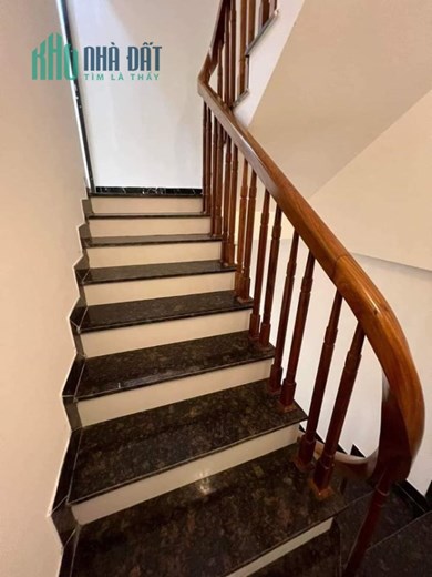 Siêu hiếm nhà Hào Nam, Vip Đống Đa , Phân Lô 30mx3 . Nhỉnh 3 tỷ .