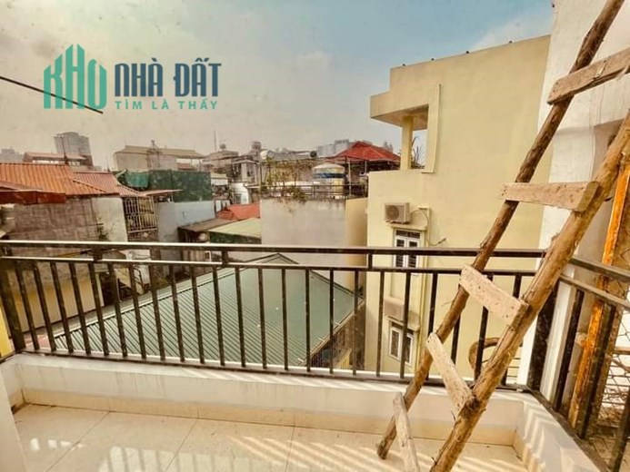 Siêu hiếm nhà Hào Nam, Vip Đống Đa , Phân Lô 30mx3 . Nhỉnh 3 tỷ .