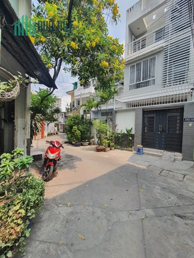 Bán nhà đường Ngô Tất Tố quận Bình Thạnh diện tích 102 m2 giá thương lượng