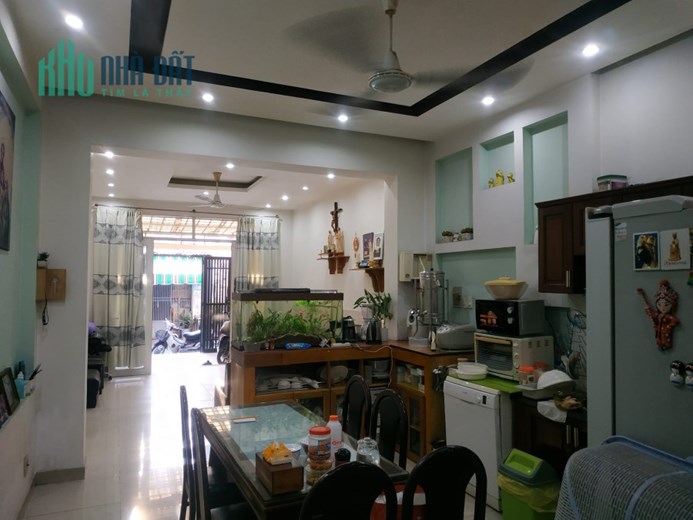 Bán nhà mặt tiền kinh doanh Tây Sơn, Tân Phú, 77m2, 2 lầu, 3PN, Giá 6,9 tỷ