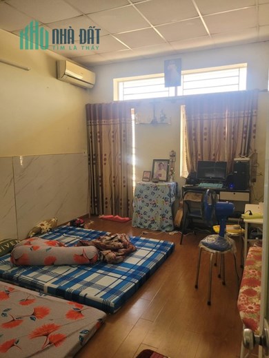 Bán gấp nhà Quận 12, diện tích 46m2, 2 mặt tiền hẻm, chỉ hơn 3 tỷ