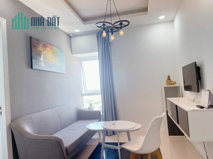 Cần cho thuê căn hộ chung cư Monarchy mặt tiền 535 Trần Hưng Đạo, full nội thất
