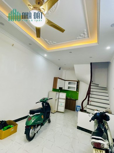 Bán nhà phố Vũ Tông Phan, quận Thanh Xuân. 40m2 x 5T. Nhỉnh 5 Tỷ. NHÀ ĐẸP, GẦN PHỐ. 0968084286
