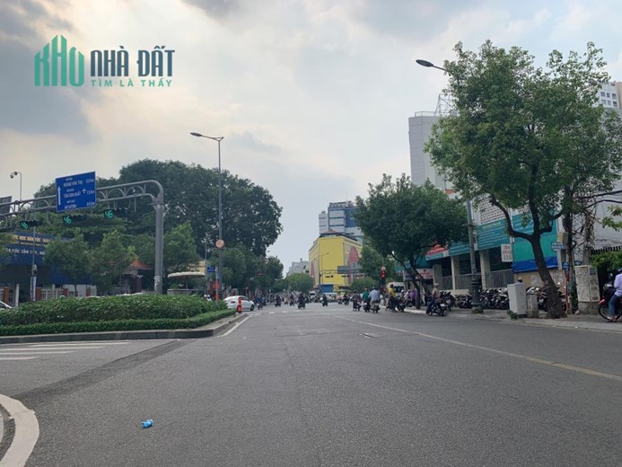 HIẾM ! BÁN NHÀ 3 TẦNG MẶT TIỀN NGANG 10M PHƯỜNG 15 QUẬN PHÚ NHUẬN