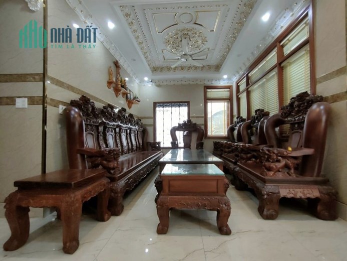 Giảm sâu, Biệt thự mặt tiền khu Tân Thới Hiệp - diện tích lớn - full thổ cư - sân vườn - Hướng Đông