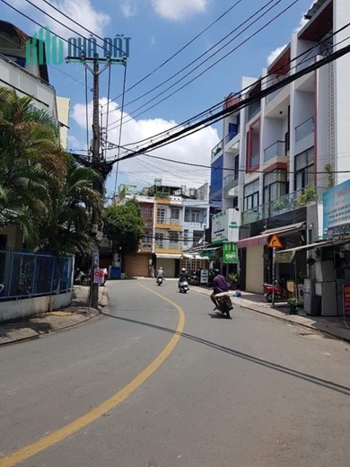 Bán nhà MT KD hạ chào 14 tỷ, Trịnh Đình Trọng, Hòa Thạnh, Tân Phú, 420m2, ngang 19m.