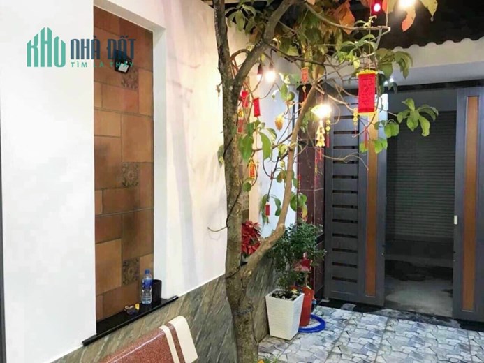 Bán nhà Mặt Phố 3 tầng Đường Xe Tải thông Bình Trưng Đông, Quận 2