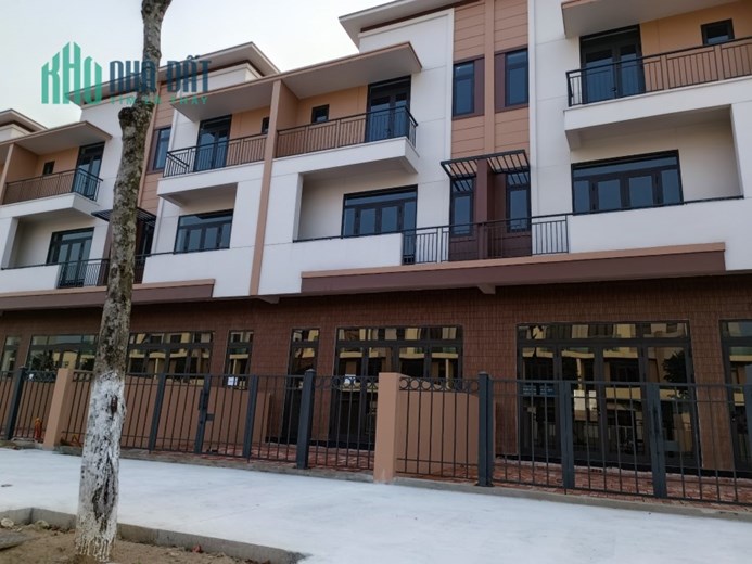 Lời ngay khi mua shophouse đường 26m giá yêu thương.