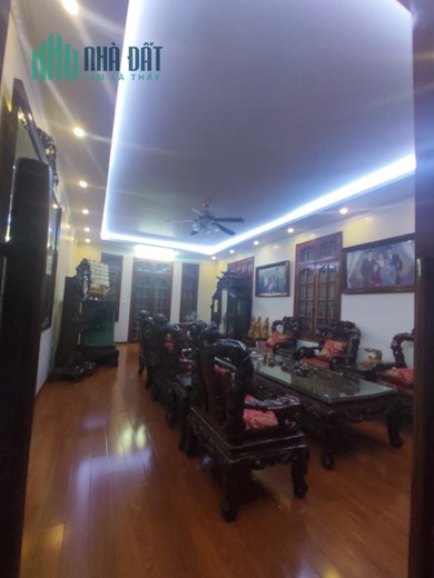 Bán nhà 89m2 phố Nghi Tàm, Tây Hồ Gara 2 Ô tô Mặt tiền Khủng 11 Tỷ