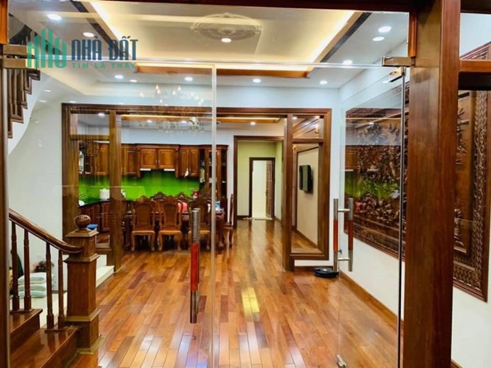 Bán nhà 2 thoáng phố Phan Văn Trường Cầu Giấy ga ra ô tô 10 tỷ.