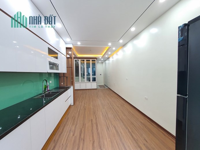Ô TÔ vào nhà, ngõ kinh doanh phố THANH XUÂN, 41m, 6 tầng, mặt tiền 3.6m, 7.95 tỷ