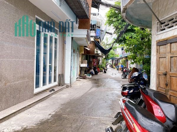 Cần bán nhà TTTP hẻm Lê Hồng Phong sau Ga NT.Phù hợp cho thuê kinh dòng tiền. Sổ hồng riêng giá chỉ