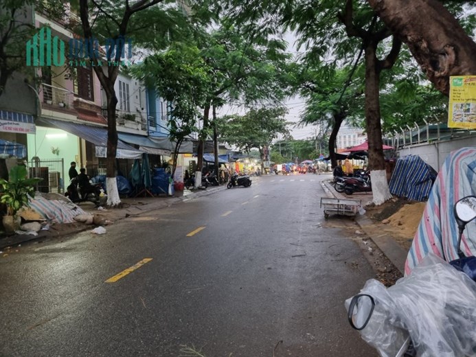 Bán nhà 3T lô góc 120m2 trung tâm Hòa cường, Hải châu. tặng mặt bằng kinh doanh Cà phê đẹp