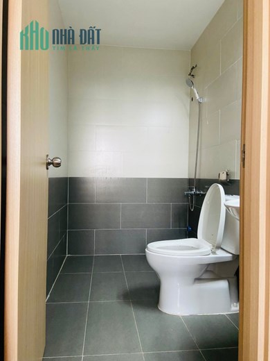 Căn hộ lầu 8, hướng Đông Nam kề chợ đầu mối TĐ
