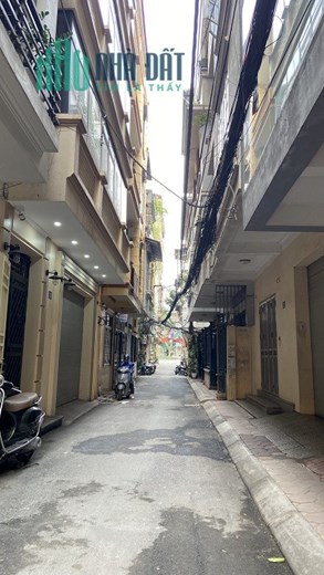 Tôi chính chủ cần bán nhà đất (Trên nền nhà cấp 4 cũ) tại địa chỉ 86 ngách 66 ngõ 120 Yên Lãng -