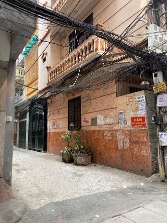 Tôi chính chủ cần bán nhà đất (Trên nền nhà cấp 4 cũ) tại địa chỉ 86 ngách 66 ngõ 120 Yên Lãng -