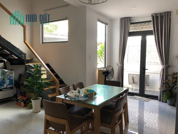 HOT HOT HOT - Tăng Nhơn Phú A , Trung Tâm Quận 9 .
GIÁ NHỈNH 3 TỶ